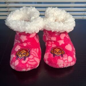 Paw Patrol sky toddler slippers size 7-8.
